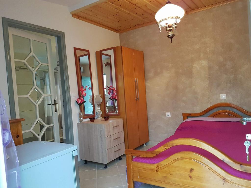 Sunny Holiday Home Calamata Exterior foto